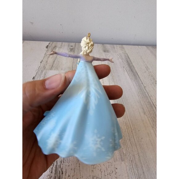 Hallmark Elsa Frozen 2015 Disney ornament Xmas tree - Picture 3 of 7